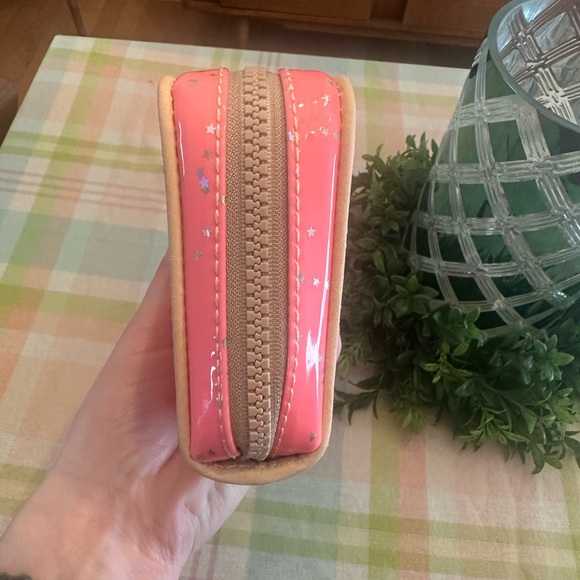 Consuela Shine Wallet - Picture 5 of 8